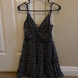 L.A. hearts pacsun brand black floral dress size small